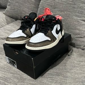 Air Jordan 1 Low SE